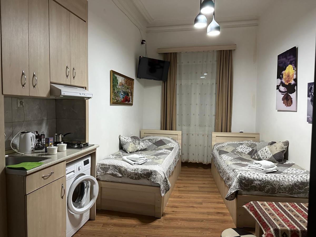 Leselidze Guest House Тбилиси Екстериор снимка